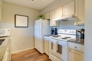 Apartment (1 Bedroom) | Interior