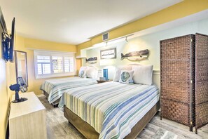 1 habitación, tabla de planchar con plancha y ropa de cama 