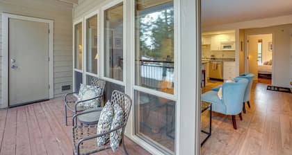 Seventh Mountain Condo w/ Resort Amenities!