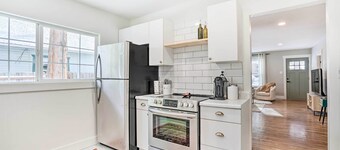 Cozy Spokane Getaway Near Golfing & Skiing!