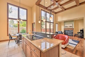 House (4 Bedrooms) | Private kitchen | Microwave, oven, stovetop, dishwasher