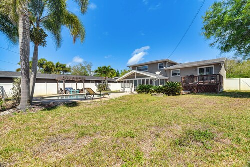 Seminole House < 1 Mile to Indian Rocks Beach!