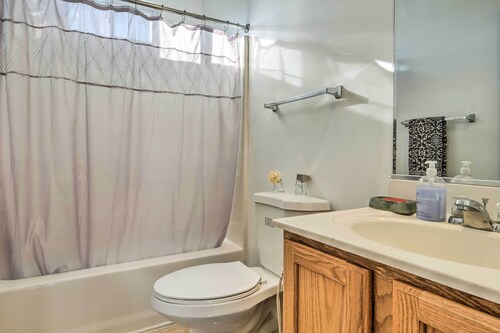 5 Mi to National Mall: Home in Washington DC