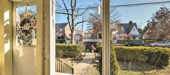 5 Mi to National Mall: Home in Washington DC