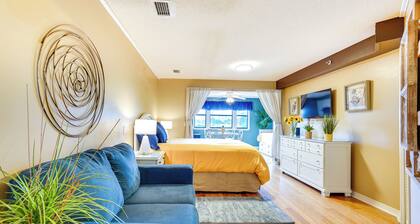 Charming Panama City Studio w/ Community Pool!