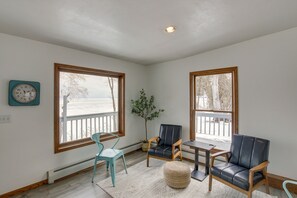 Interior - Lovely Bayfront Vacation Rental w/ Spacious Deck! (Sturgeon Bay)