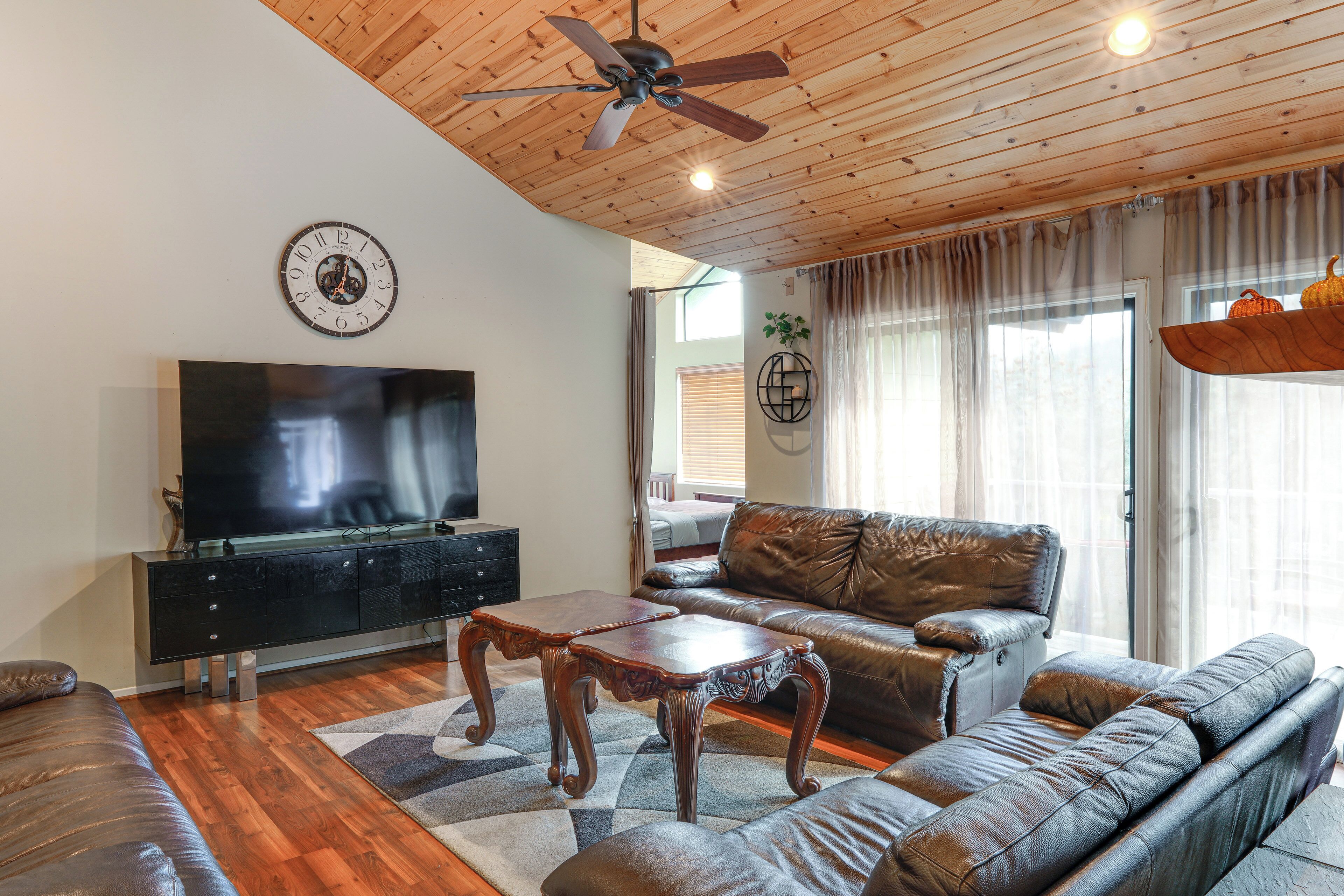 House (4 Bedrooms) | Front of property