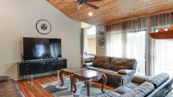 House (4 Bedrooms) | Front of property