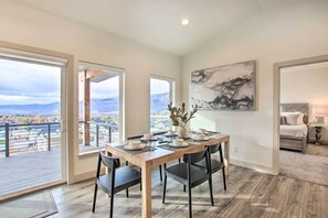 House (3 Bedrooms) | Interior - Eden Home w/ Stunning View ~ 6 Mi to Skiing! (Eden)