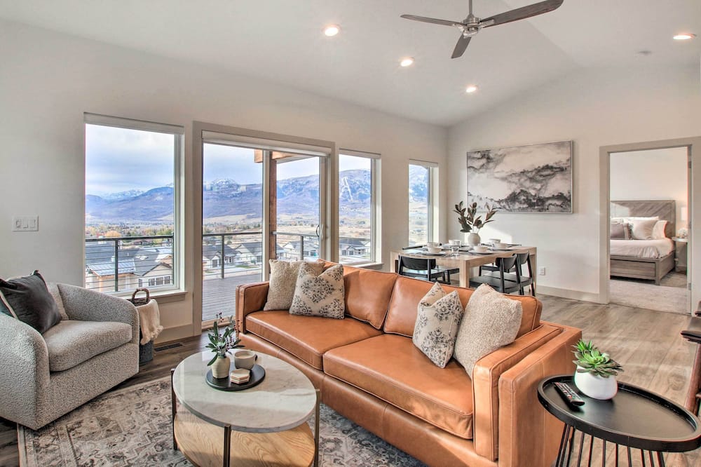 Eden Home w/ Stunning View ~ 6 Mi to Skiing! - Perry, UT