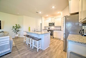 House (4 Bedrooms) | Private kitchen | Microwave, oven, stovetop, dishwasher