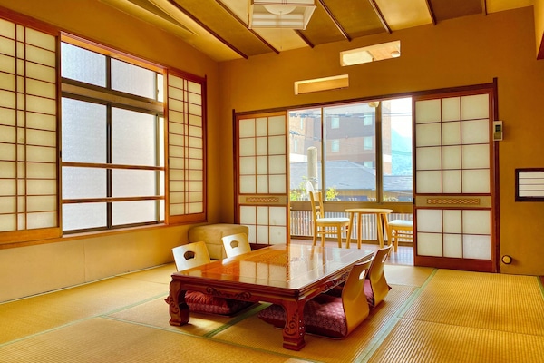 Superior Room A, Non-smoking | Blackout drapes, bed sheets