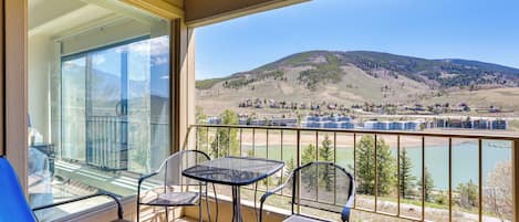 Apartment (2 Bedrooms) | Front of property