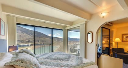 Mtn & Reservoir Views: Cozy Dillon Condo!