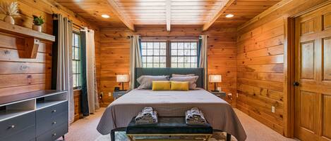 4 camere, una scrivania, ferro/asse da stiro, culla da viaggio