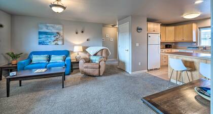 Apartment w/ Gas Fireplace ~ 1/2 Mi to Beach!