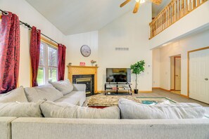 House (4 Bedrooms) | Interior