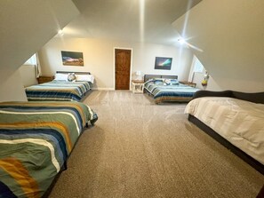 4 bedrooms, iron/ironing board, travel crib, free WiFi