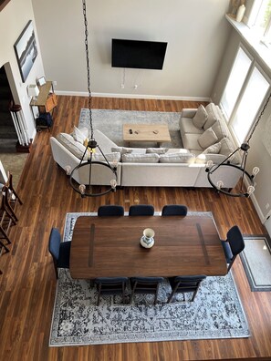 Smart TV, stereo