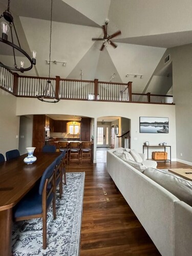 An Oasis on the Lake