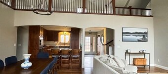 An Oasis on the Lake