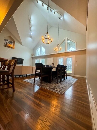 An Oasis on the Lake