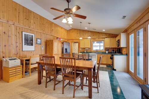 Minocqua Lakefront Cabin w/ Deck