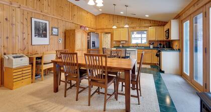 Minocqua Lakefront Cabin w/ Deck