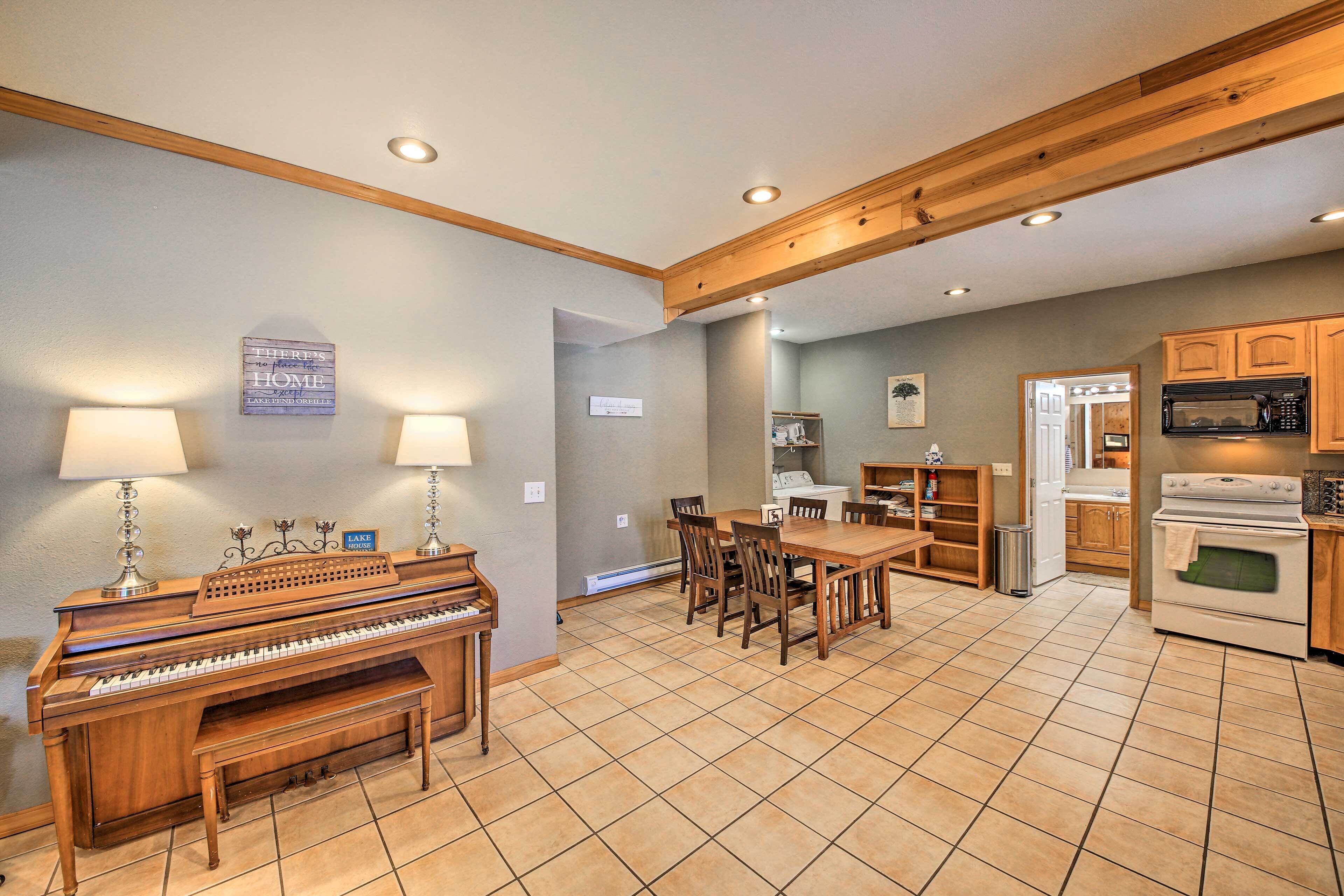 House (3 Bedrooms) | Interior