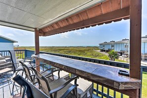 Apartment (2 Bedrooms) | Front of property