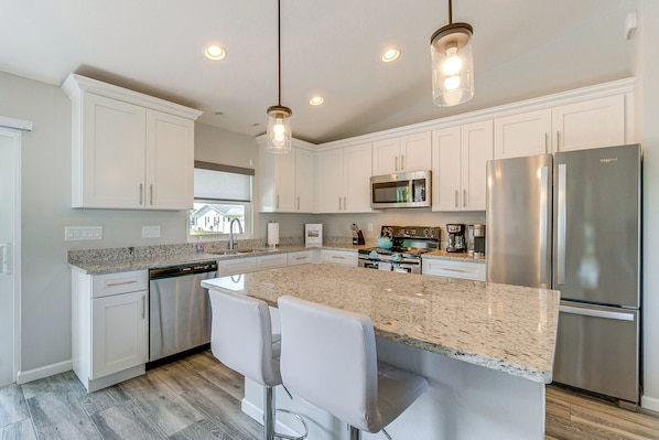 House (2 Bedrooms) | Interior - Newly Built Home 8 Mi to Fisherman's Village (Port Charlotte)