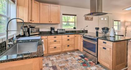 Cozy Cottage: Yard + Deck, Walk to Downtown!