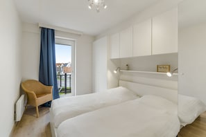3 bedrooms, iron/ironing board, WiFi
