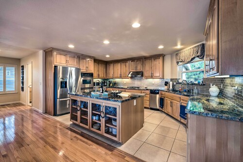 Pollock Pines 'mum's Retreat' w/ Large Deck!