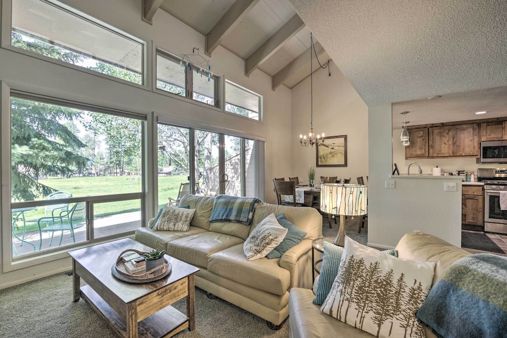 Pagosa Springs Condo Near Springs + Trails! - Dulce, NM
