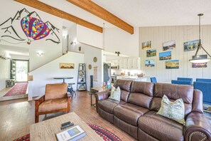 Apartment (3 Bedrooms) | Front of property