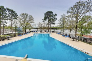 Apartment (1 Bedroom) | Interior - Rorys Roost Hot Springs Condo on Lake Hamilton! (Hot Springs)