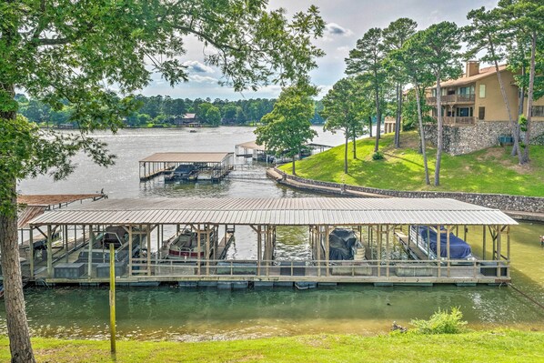 Apartment (1 Bedroom) | Interior - Rorys Roost Hot Springs Condo on Lake Hamilton! (Hot Springs)