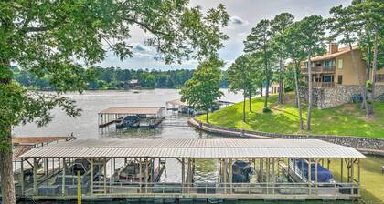 Rorys Roost Hot Springs Condo on Lake Hamilton!