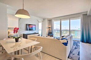 Interior - Stunning Fort Lauderdale Resort Condo w/ Pool (Fort Lauderdale)