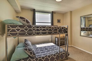 Apartment (2 Bedrooms) | Interior - Convenient Clearwater Condo < 4 Mi to Beach! (Clearwater)