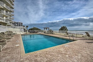 Apartment (2 Bedrooms) | Interior - Oceanfront Ormond Beach Condo - Steps to Shore! (Ormond Beach)