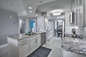 Interior - Oceanfront Ormond Beach Condo - Steps to Shore! (Ormond Beach)