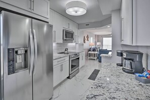 Interior - Oceanfront Ormond Beach Condo - Steps to Shore! (Ormond Beach)