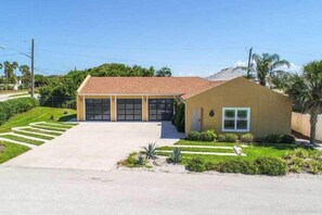 House (3 Bedrooms) | Interior - St Augustine 'island Cottage' - Walk to Beach (St. Augustine)