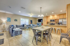 House (3 Bedrooms) | Interior