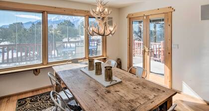 Buena Vista Oasis w/ Mtn Views, 3 Mi to Dtwn!