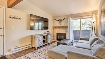 Apartment (2 Bedrooms) | Front of property