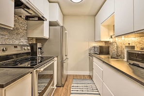 Apartment (2 Bedrooms) | Interior - Chic Condo: Steps to Beaver Creek Ski Slopes! (Avon)