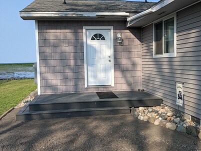 CABIN ON THE SAGINAW BAY